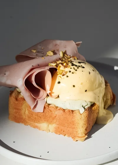 Benedict mortadella